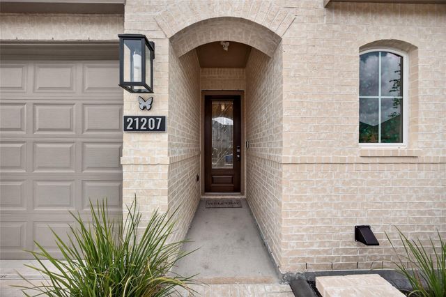 21207 Electric Light Trail, Cypress, TX 77433