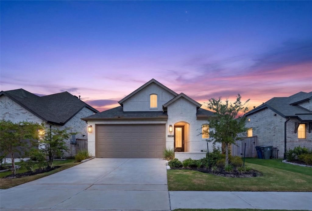 21207 Electric Light Trail, Cypress, TX 77433