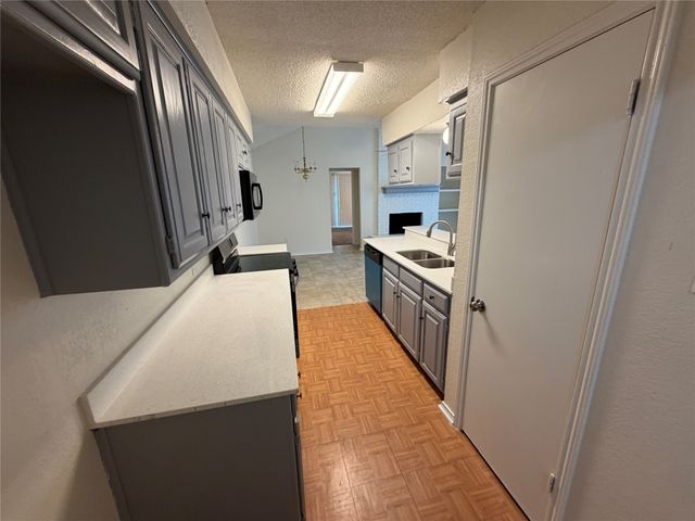 6311 Peggy Drive, Fort Worth, TX 76133