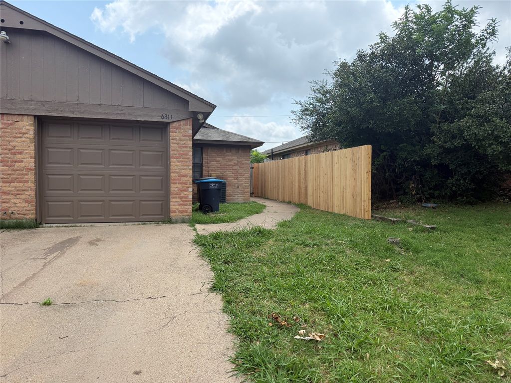 6311 Peggy Drive, Fort Worth, TX 76133