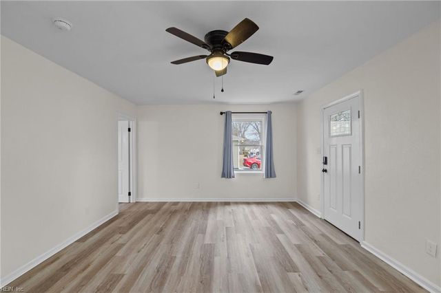 8021 Crescent RD, Norfolk, VA 23505