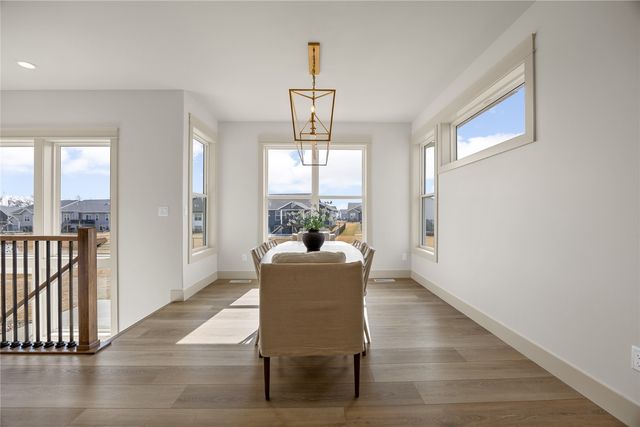 1297 Hickory Ridge Dr, Marion, IA 52302