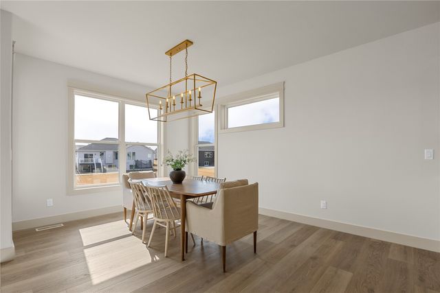 1297 Hickory Ridge Dr, Marion, IA 52302