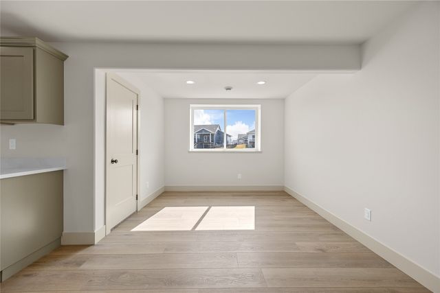 1297 Hickory Ridge Dr, Marion, IA 52302