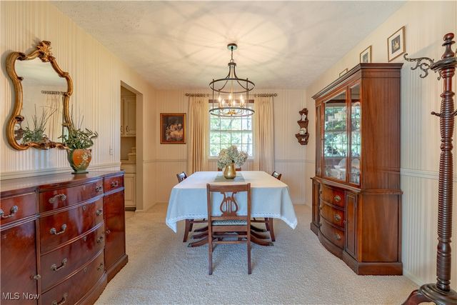 7272 Ashburton Circle NW, North Canton, OH 44720