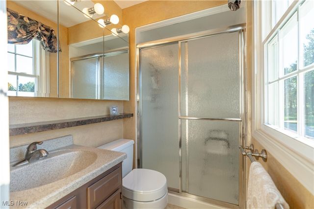 7272 Ashburton Circle NW, North Canton, OH 44720