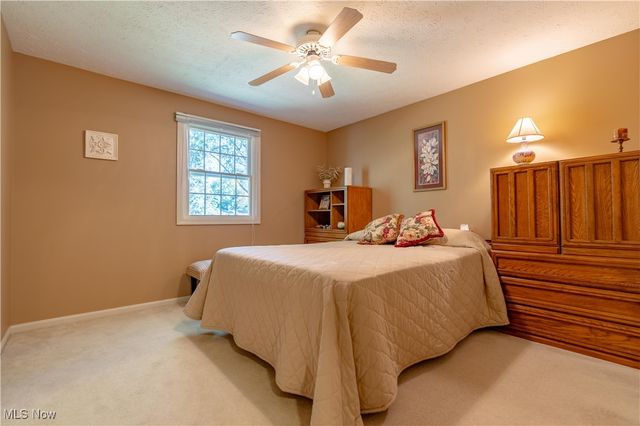 7272 Ashburton Circle NW, North Canton, OH 44720