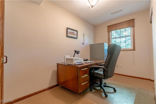 7272 Ashburton Circle NW, North Canton, OH 44720