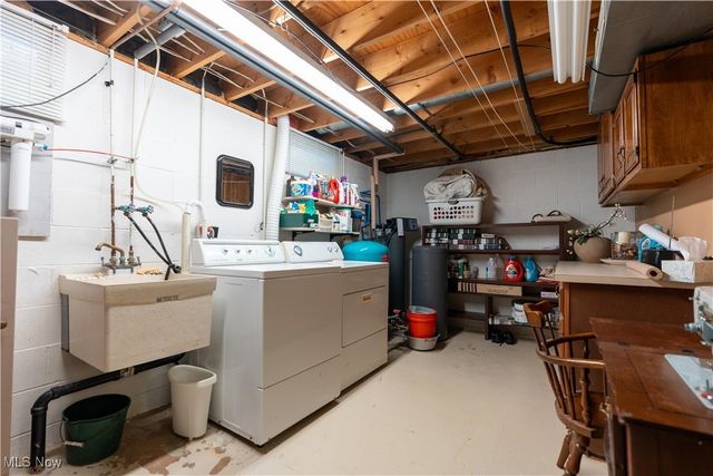 7272 Ashburton Circle NW, North Canton, OH 44720