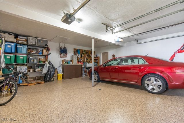 7272 Ashburton Circle NW, North Canton, OH 44720