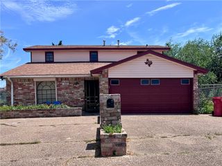 806 Dakota St, Robstown, TX 78380