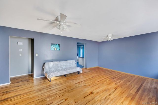 11 Marlo Lane, Hauppauge, NY 11788