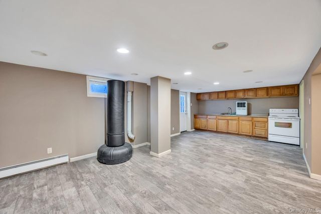 11 Marlo Lane, Hauppauge, NY 11788