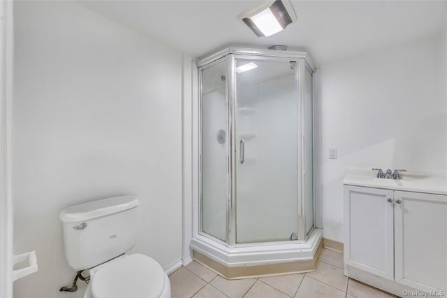 11 Marlo Lane, Hauppauge, NY 11788