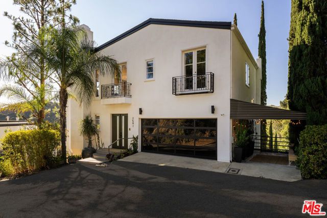 2591 Leicester Drive, Los Angeles, CA 90046