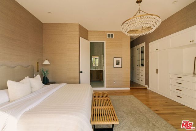 2591 Leicester Drive, Los Angeles, CA 90046