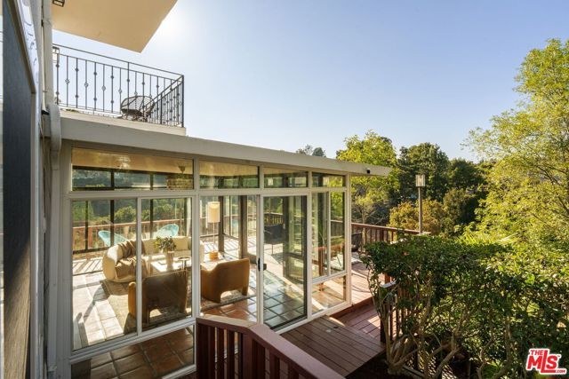 2591 Leicester Drive, Los Angeles, CA 90046