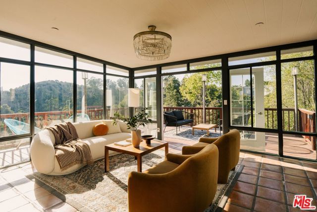 2591 Leicester Drive, Los Angeles, CA 90046
