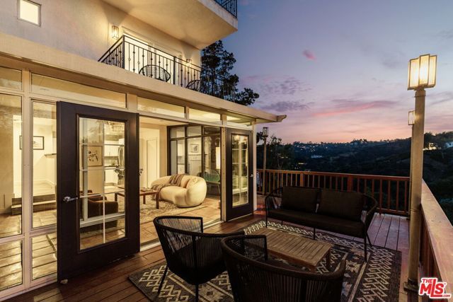 2591 Leicester Drive, Los Angeles, CA 90046