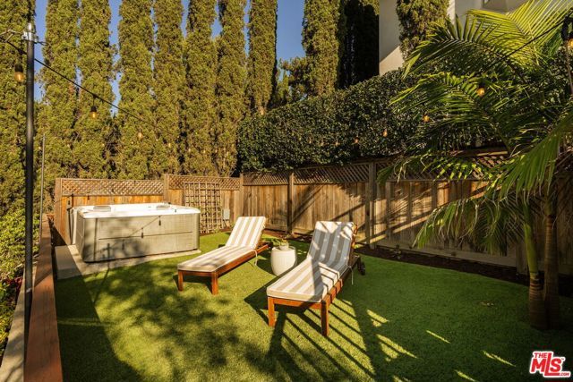 2591 Leicester Drive, Los Angeles, CA 90046