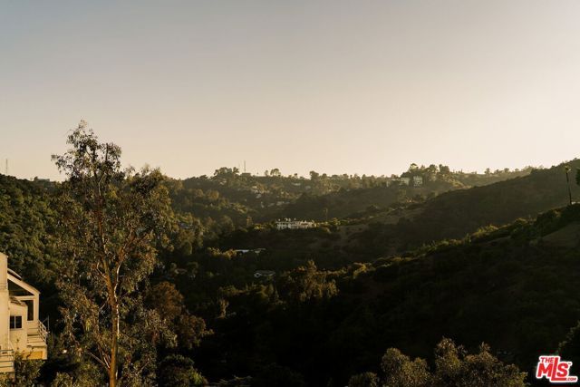 2591 Leicester Drive, Los Angeles, CA 90046