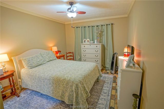 3505 Spring Ln, Bryan, TX 77802