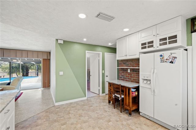 6422 Fairlawn Street, Spring Hill, FL 34606