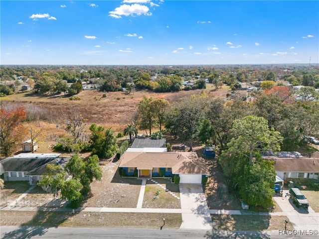 6422 Fairlawn Street, Spring Hill, FL 34606