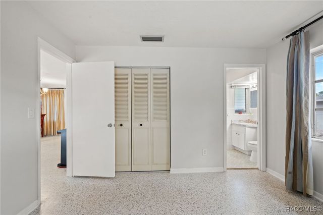 6422 Fairlawn Street, Spring Hill, FL 34606