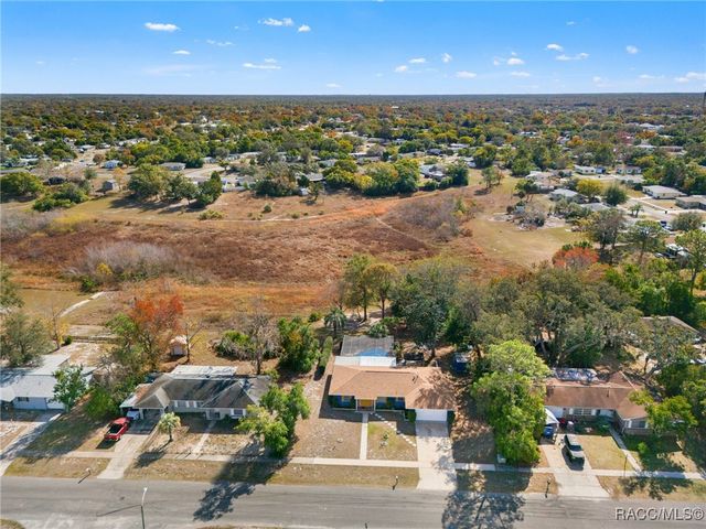 6422 Fairlawn Street, Spring Hill, FL 34606