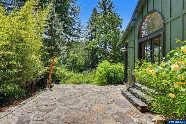 6582 Liberty Rd S, Salem, OR 97306