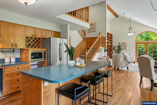 6582 Liberty Rd S, Salem, OR 97306