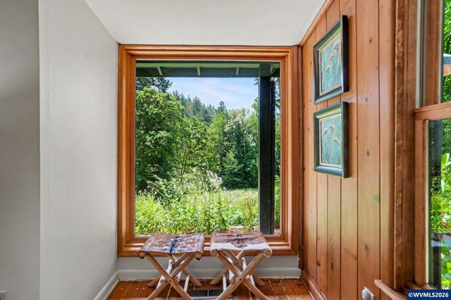 6582 Liberty Rd S, Salem, OR 97306