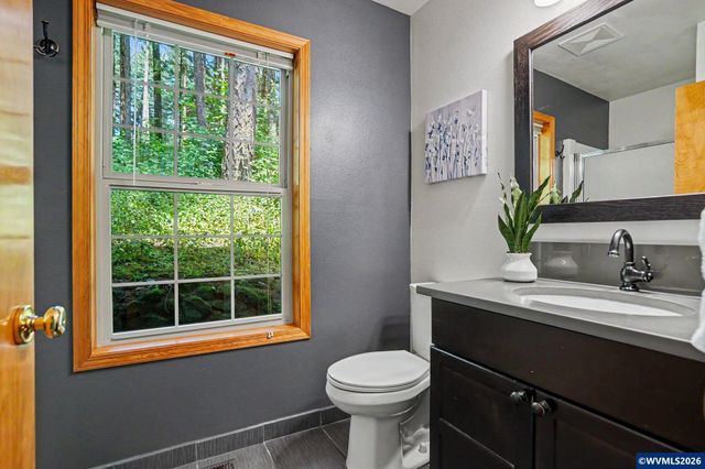 6582 Liberty Rd S, Salem, OR 97306