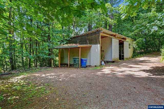 6582 Liberty Rd S, Salem, OR 97306
