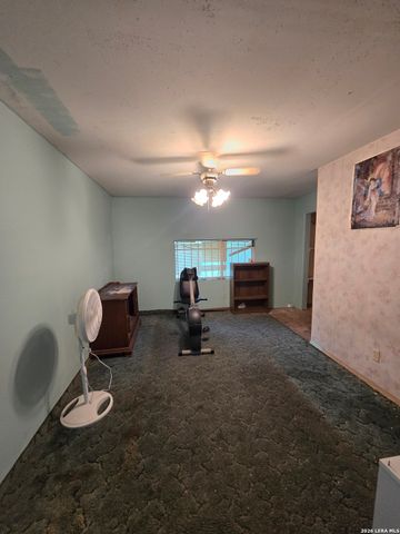 2603 Arbor Pl, San Antonio, TX 78228