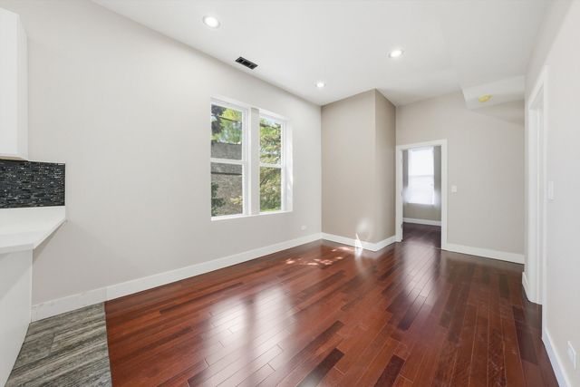 7017 S Normal Boulevard, Chicago, IL 60621
