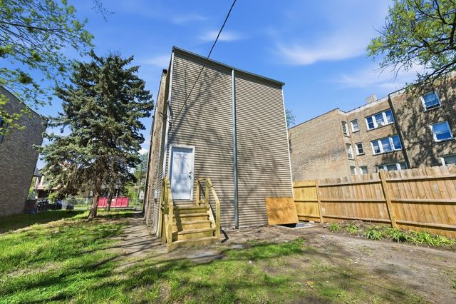 7017 S Normal Boulevard, Chicago, IL 60621