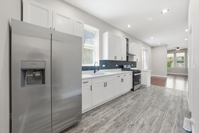 7017 S Normal Boulevard, Chicago, IL 60621