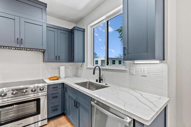 943 Woodside Road, Redwood City, CA 94061