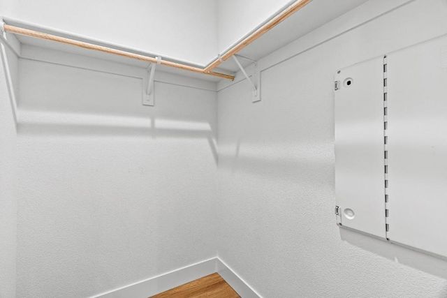 943 Woodside Road, Redwood City, CA 94061