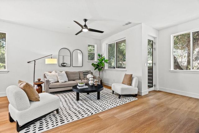 943 Woodside Road, Redwood City, CA 94061