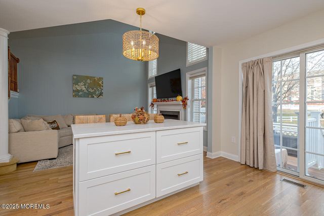 78 Ironwood Court, Middletown, NJ 07748