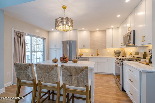 78 Ironwood Court, Middletown, NJ 07748