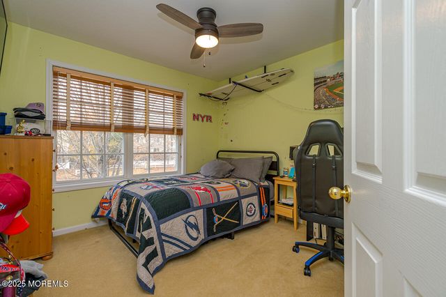 78 Ironwood Court, Middletown, NJ 07748