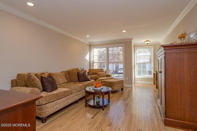 78 Ironwood Court, Middletown, NJ 07748