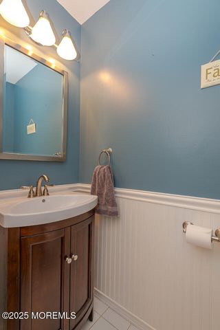 78 Ironwood Court, Middletown, NJ 07748