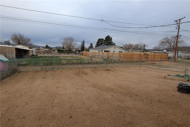 2720 E Leroy Avenue, Kingman, AZ 86409