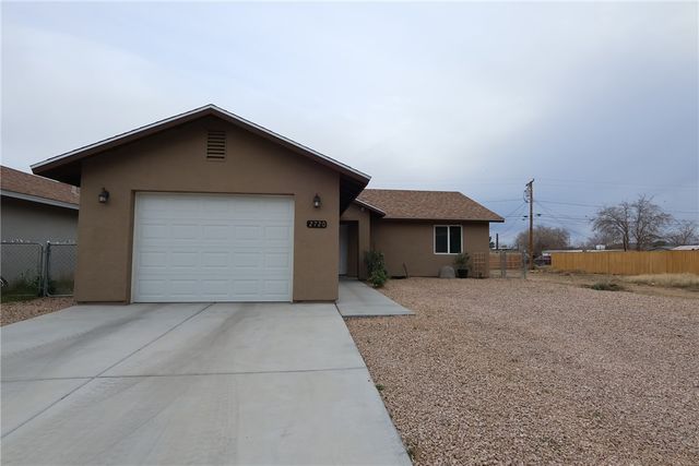 2720 E Leroy Avenue, Kingman, AZ 86409