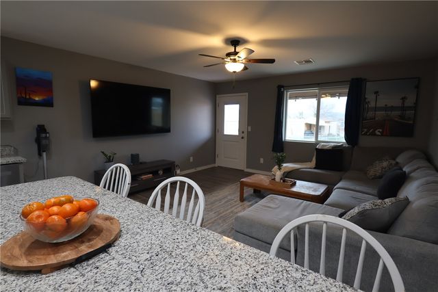 2720 E Leroy Avenue, Kingman, AZ 86409